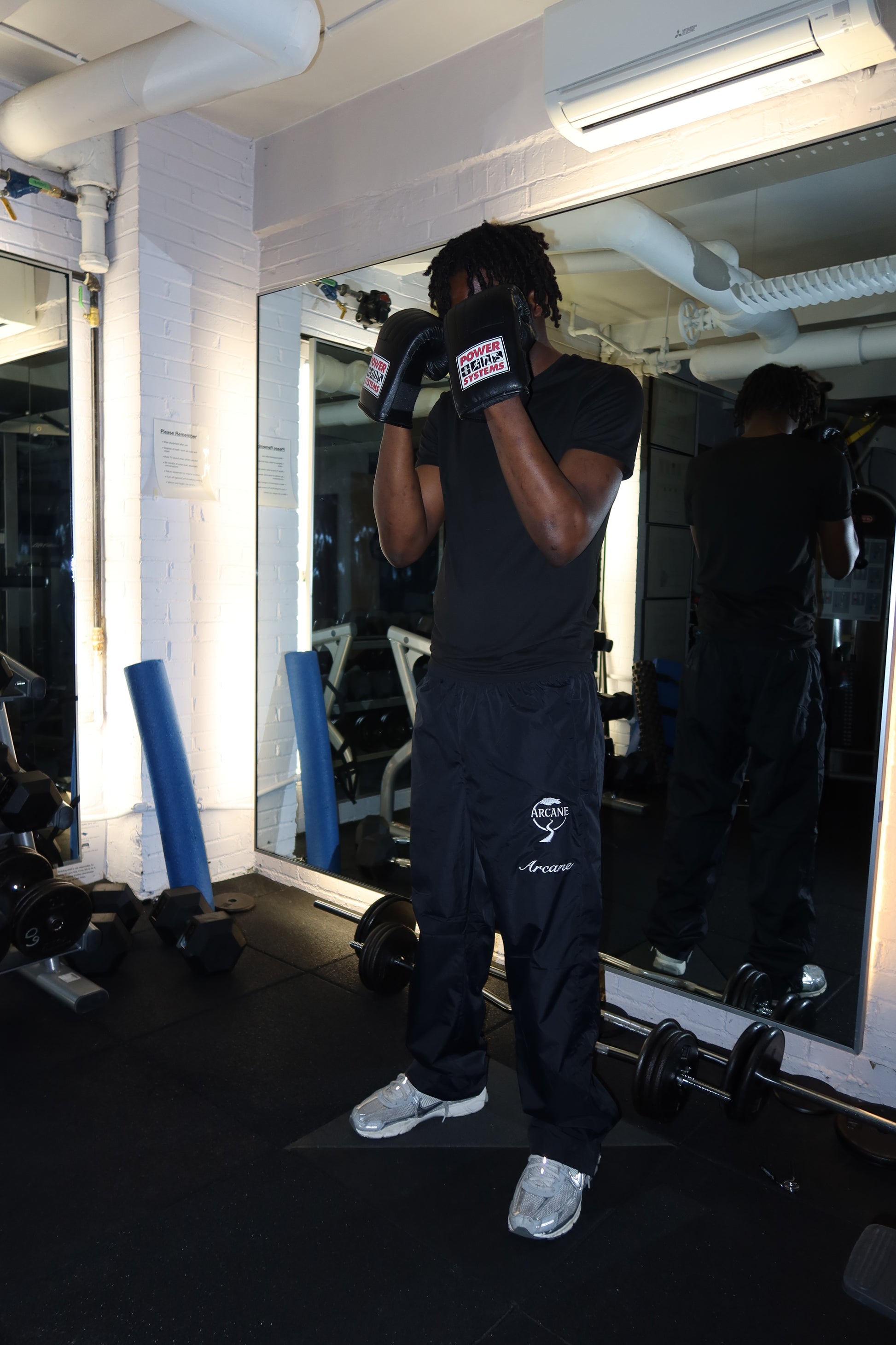 Model is 6'3 wearing a XL